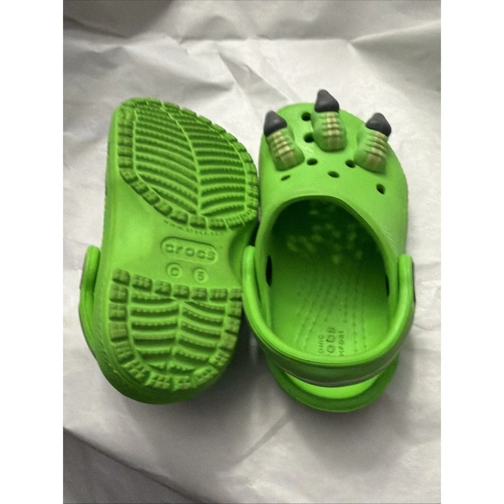 CROCS line green
